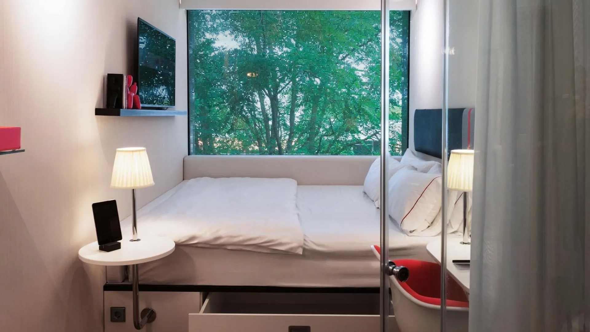 Citizenm Amsterdam South Hotel 4*,